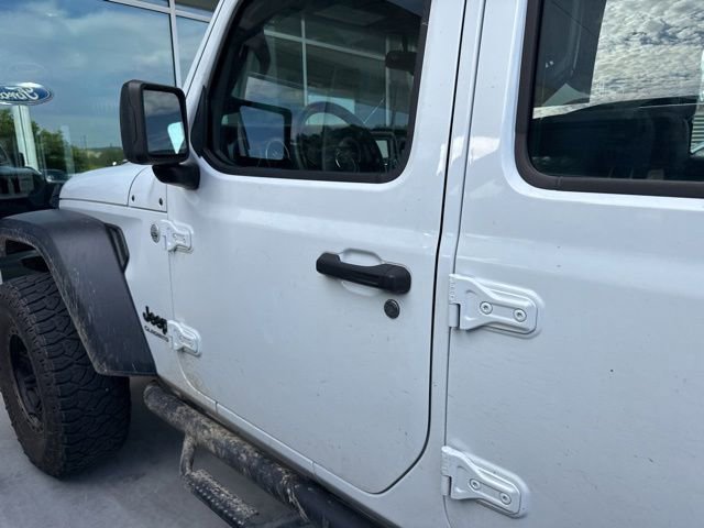 Used 2020 Jeep Gladiator Sport AWD/4WD image 23