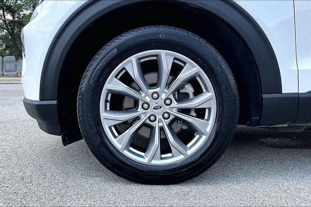 Certified 2023 Ford Explorer XLT AWD/4WD image 9