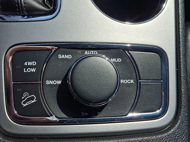 Used 2021 Jeep Grand Cherokee Limited image 25