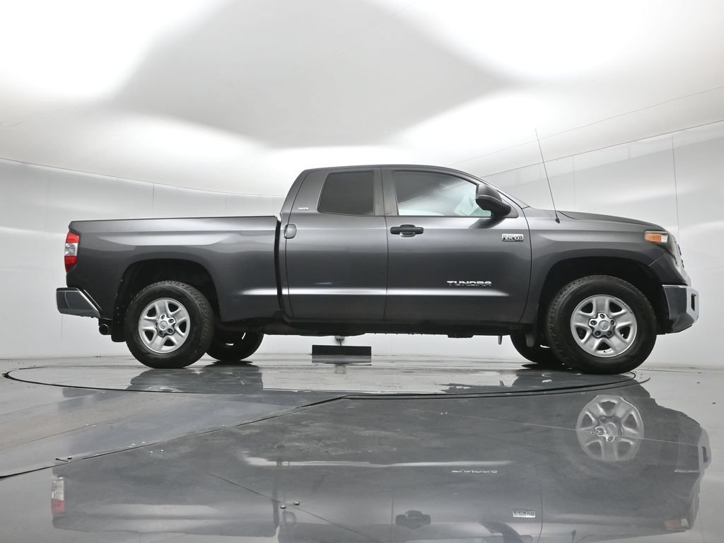 Used 2018 Toyota Tundra SR5 RWD image 4