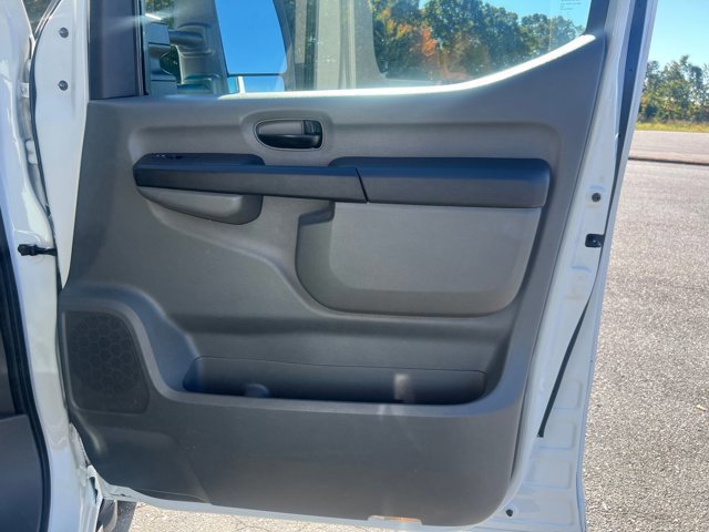 Used 2020 Nissan NV 3500 SL image 27