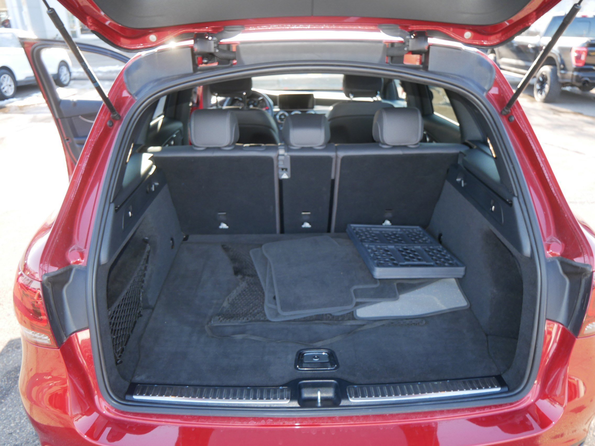 Used 2022 Mercedes-Benz GLC 300 4MATIC image 18