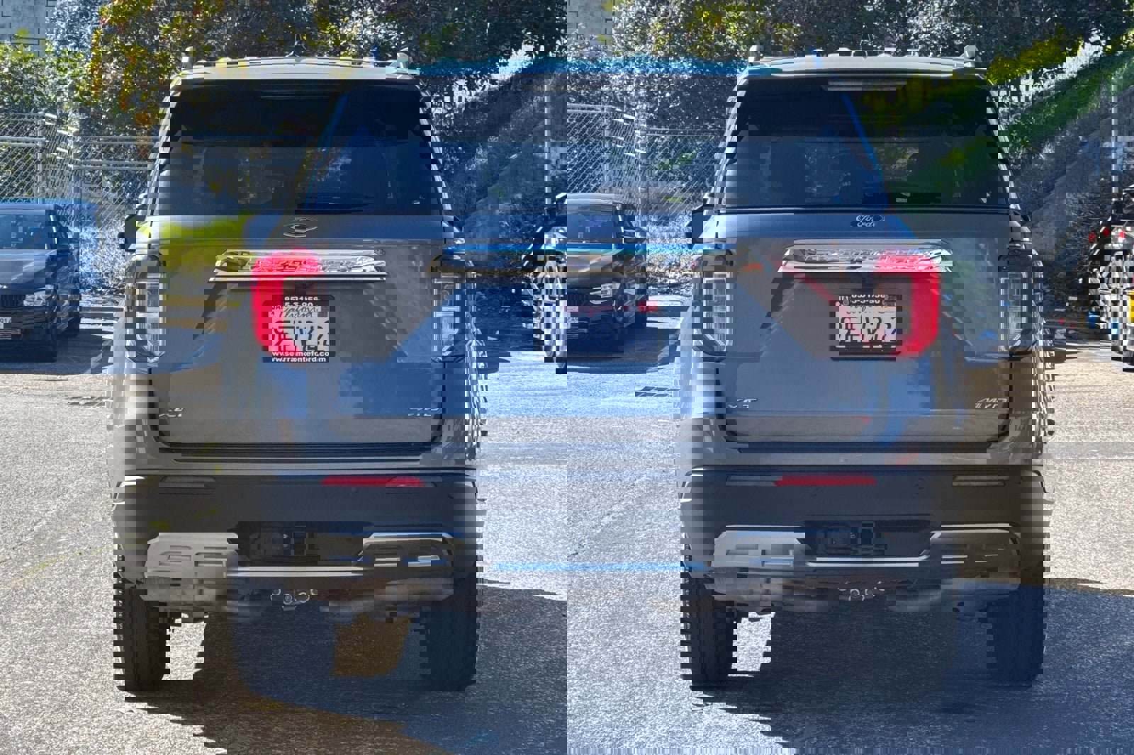 Certified 2022 Ford Explorer XLT w/ Equipment Group 202A image 5