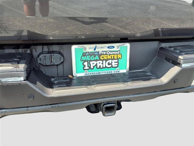 Used 2025 Toyota Tundra Limited AWD/4WD image 23