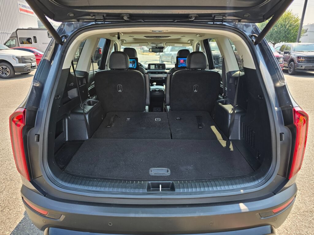 Used 2021 Kia Telluride EX w/ EX Premium Package AWD/4WD image 10