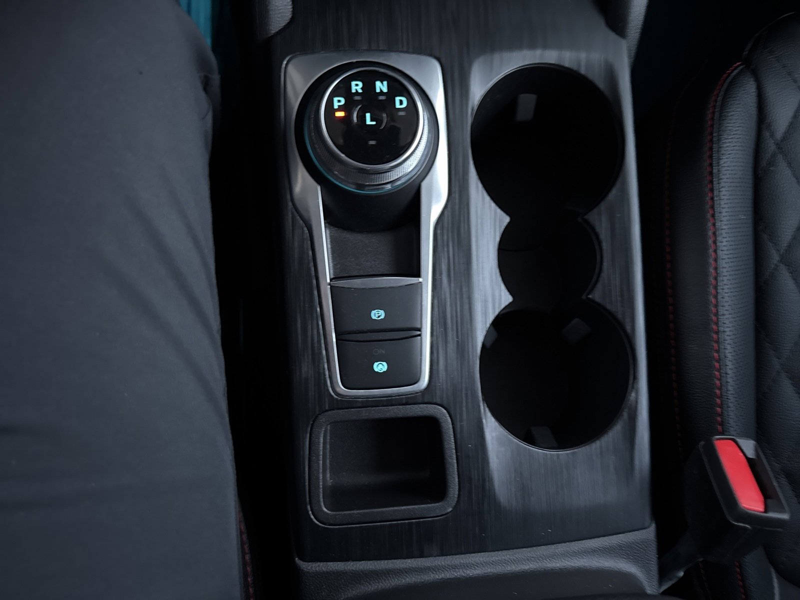 Certified 2023 Ford Escape ST-Line Elite w/ Premium Technology Package image 33