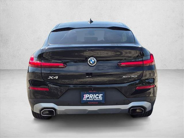 Used 2022 BMW X4 xDrive30i w/ Parking Assistance Package AWD/4WD image 6