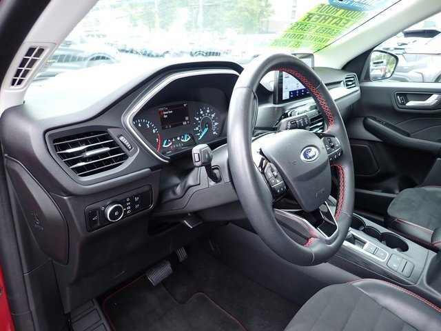 Certified 2022 Ford Escape SEL w/ SEL Stealth AWD Package image 16