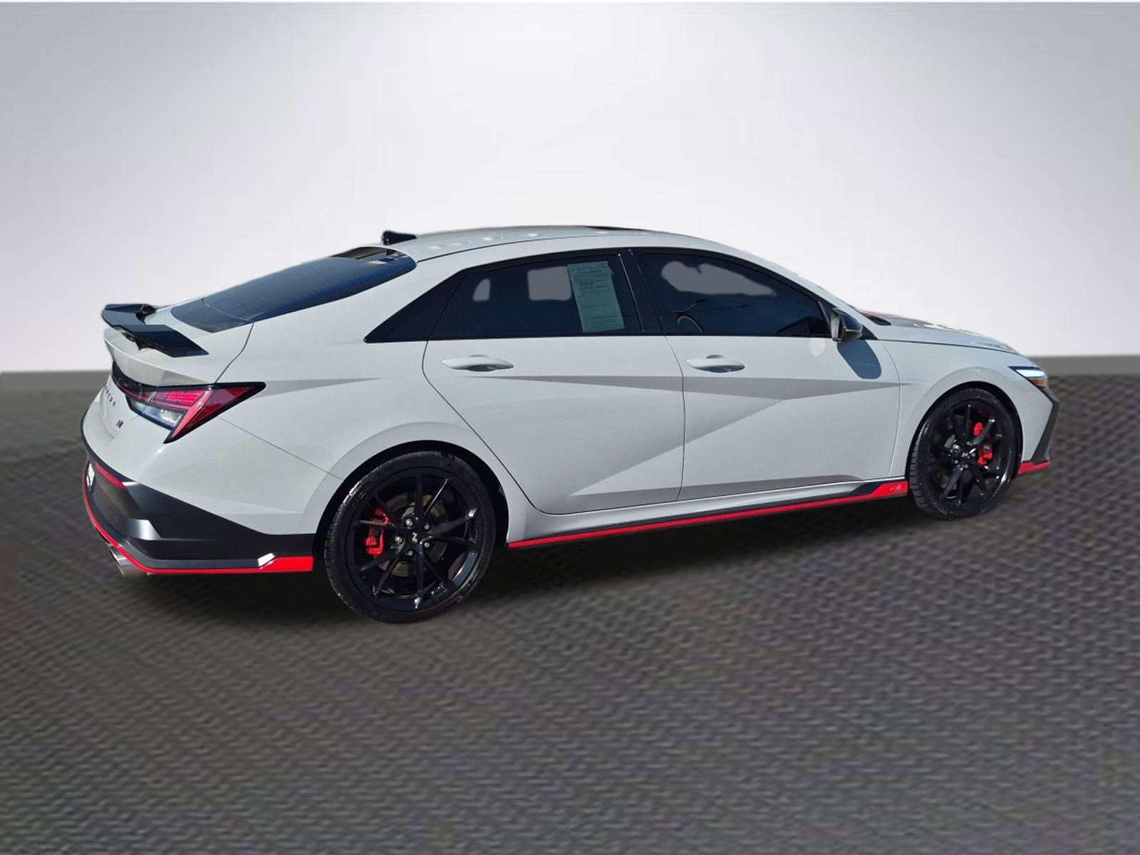 Used 2025 Hyundai Elantra N image 4