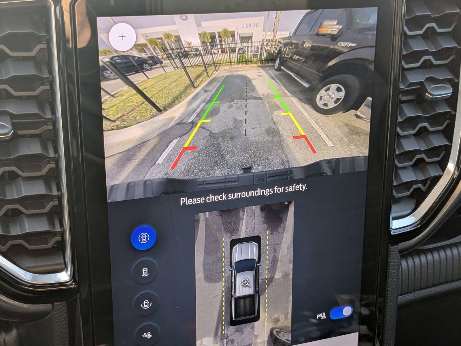 Certified 2025 Ford Ranger Lariat w/ FX4 Off-Road Package image 22