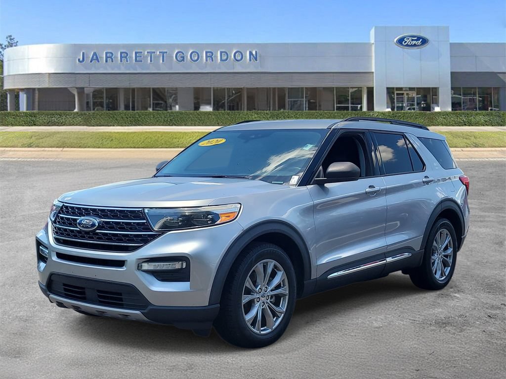 Certified 2020 Ford Explorer XLT w/ Equipment Group 202A RWD image 2