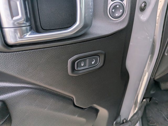 Used 2021 Jeep Gladiator Sport AWD/4WD image 14