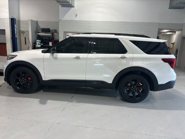 Certified 2023 Ford Explorer ST w/ Equipment Group 401A AWD/4WD image 8