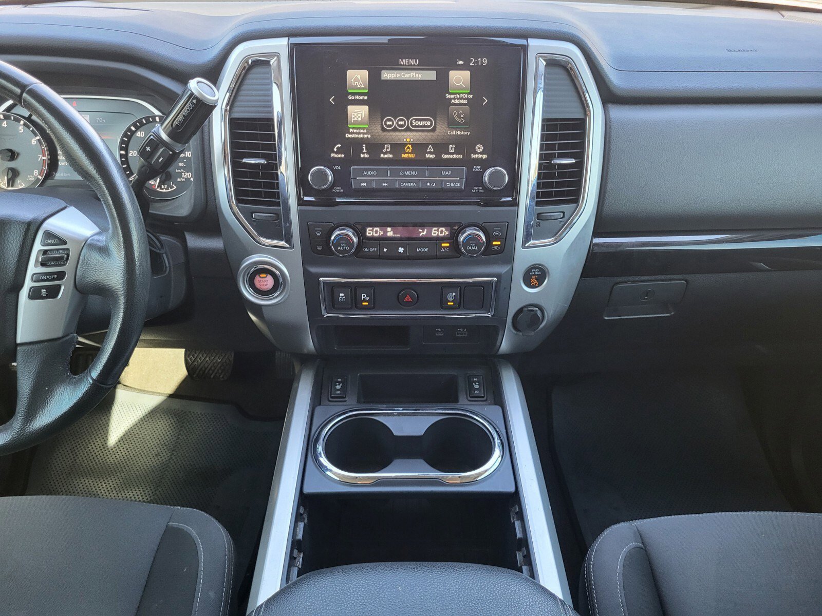 Used 2021 Nissan Titan SV w/ SV Convenience Package image 15