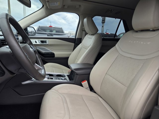 Certified 2023 Ford Explorer Platinum w/ Technology Package AWD/4WD image 28