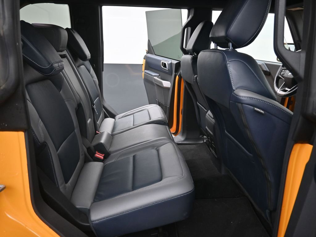 Certified 2022 Ford Bronco Outer Banks w/ Sasquatch Package AWD/4WD image 21