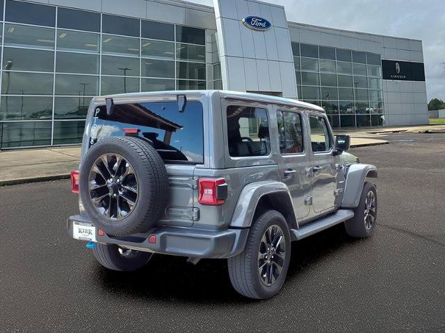 Used 2023 Jeep Wrangler Unlimited Sahara AWD/4WD image 9