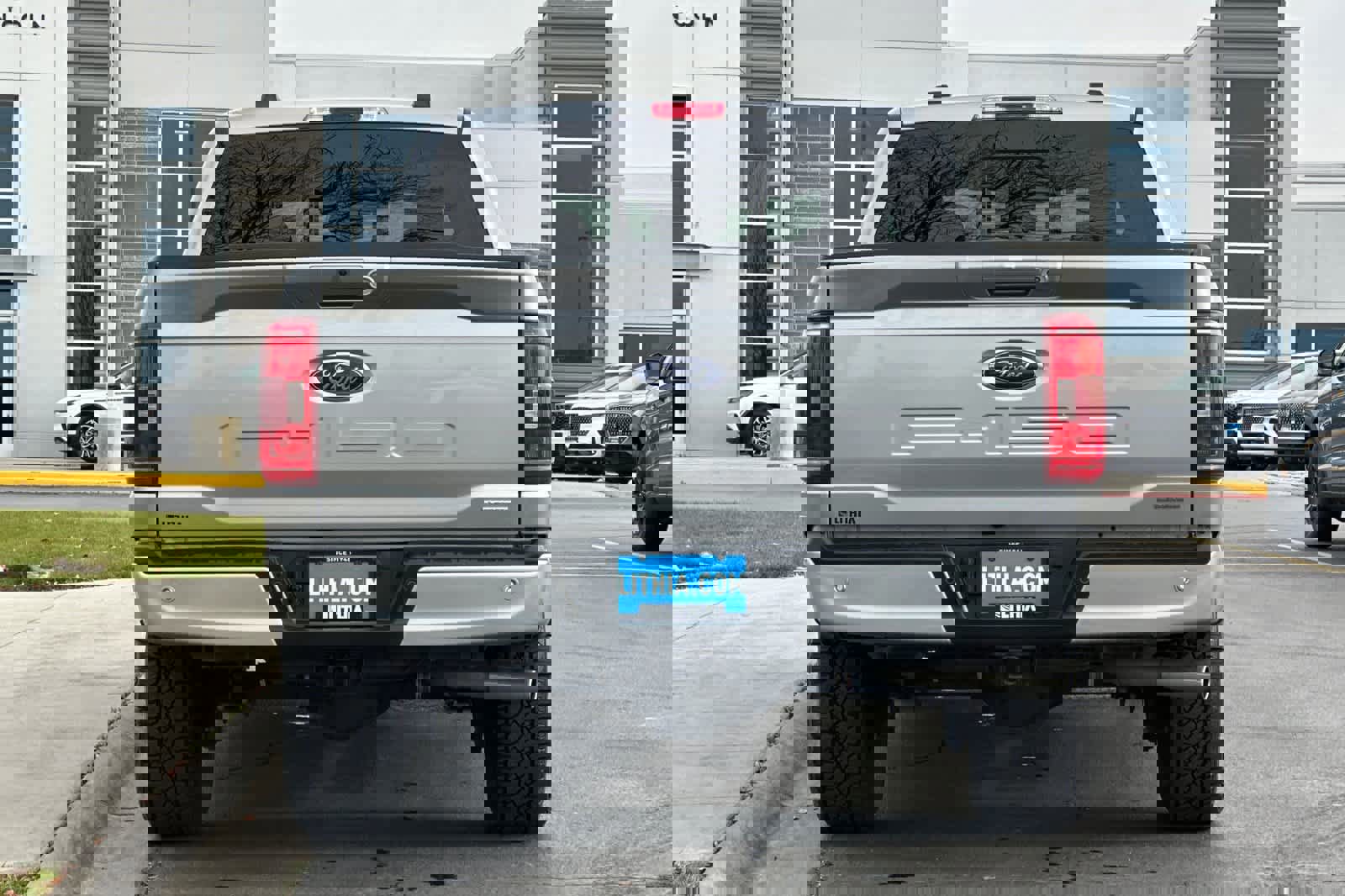 Certified 2022 Ford F150 XLT w/ Equipment Group 302A High image 4