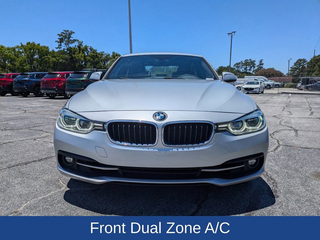 Used 2018 BMW 330i Sedan w/ Convenience Package RWD image 9