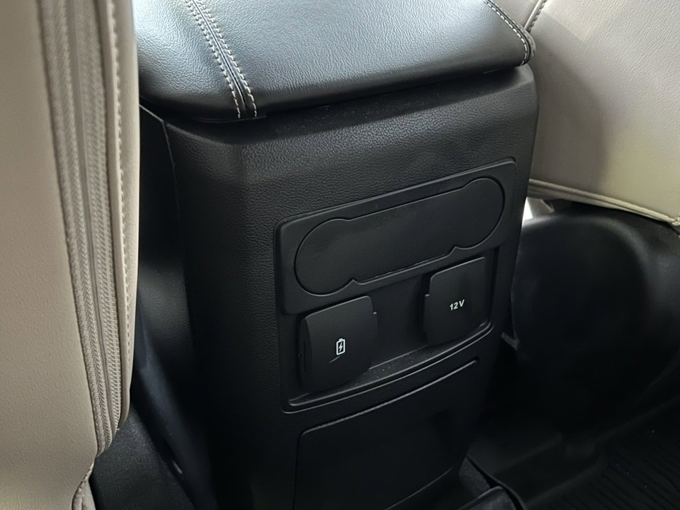 Certified 2023 Ford Explorer XLT w/ Equipment Group 202A image 33