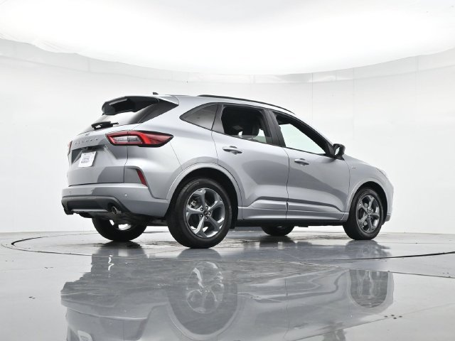 Certified 2023 Ford Escape ST-Line w/ Tech Pack #1 FWD image 29