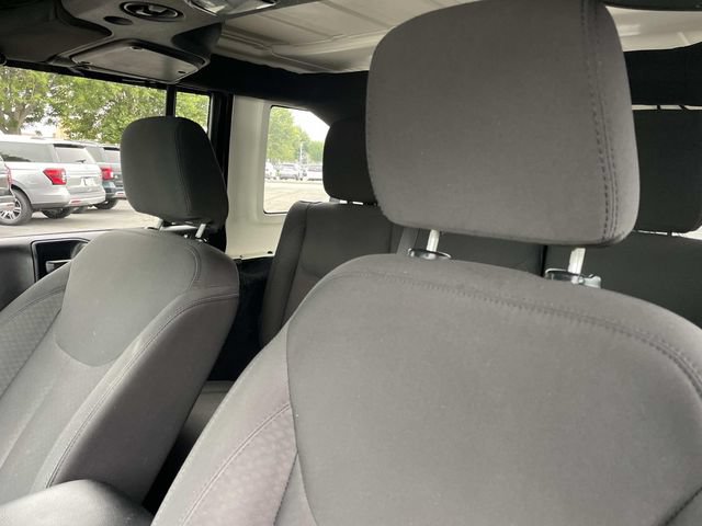 Used 2017 Jeep Wrangler Unlimited Sport w/ Quick Order Package 24S AWD/4WD image 22