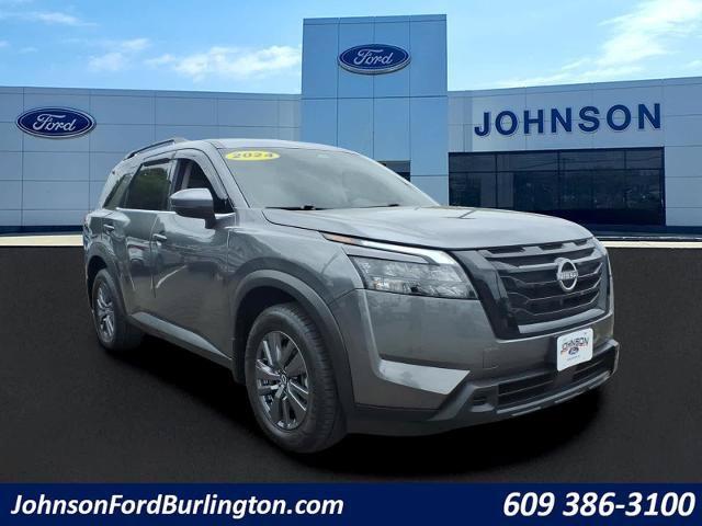 Used 2024 Nissan Pathfinder SV w/ Black Appearance Package AWD/4WD image 1