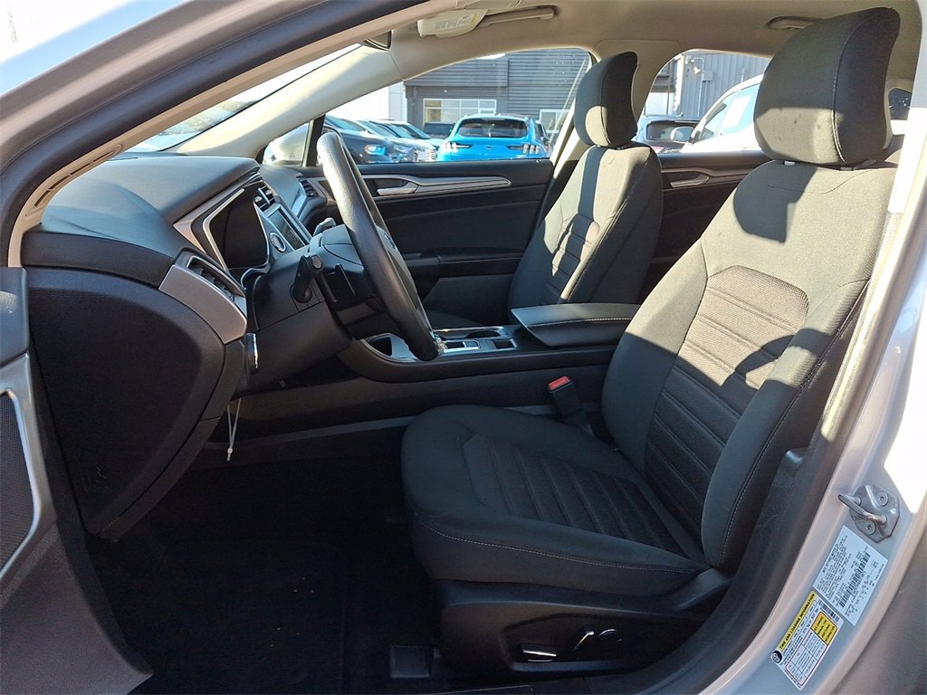 Certified 2019 Ford Fusion SE image 14