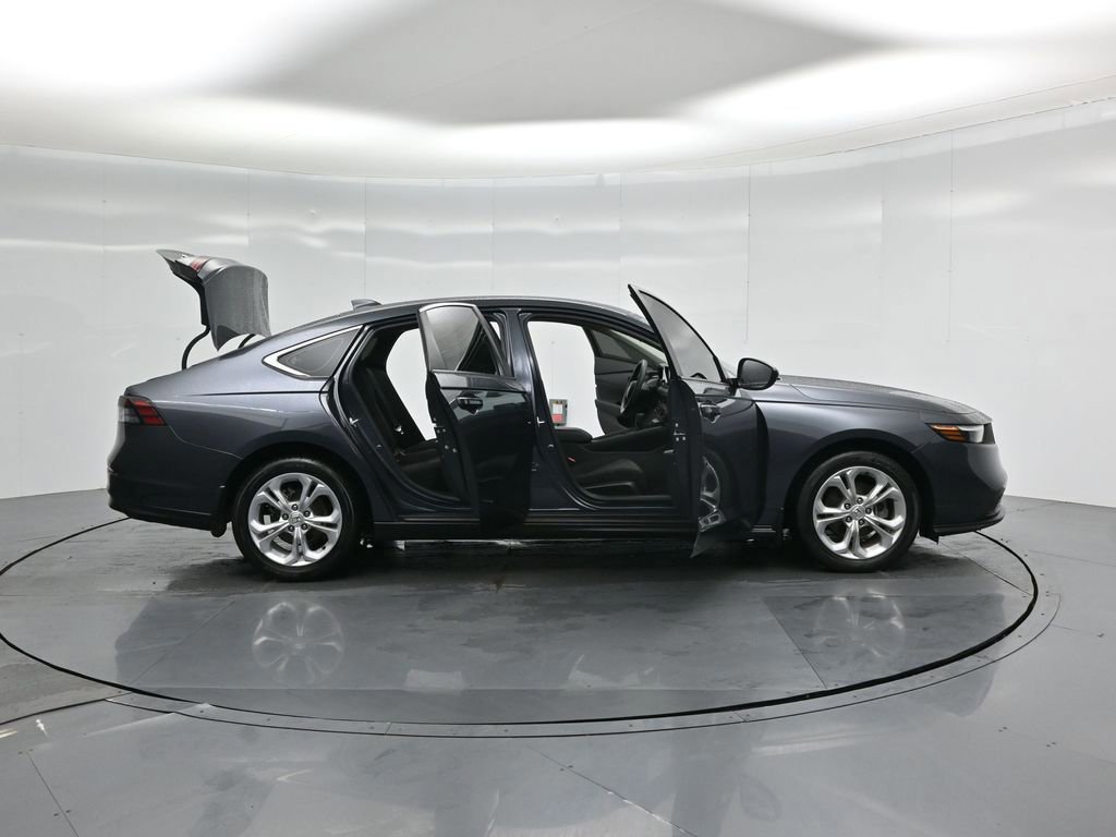 Used 2023 Honda Accord LX image 33