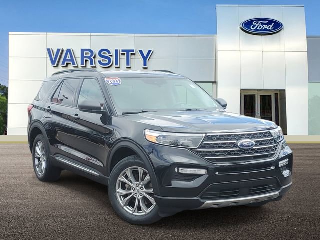 Certified 2023 Ford Explorer XLT w/ Equipment Group 202A AWD/4WD image 1