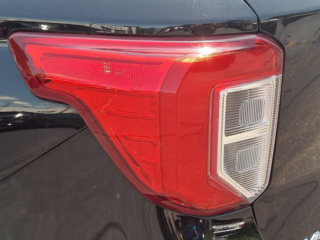 Certified 2020 Ford Explorer Limited AWD/4WD image 10
