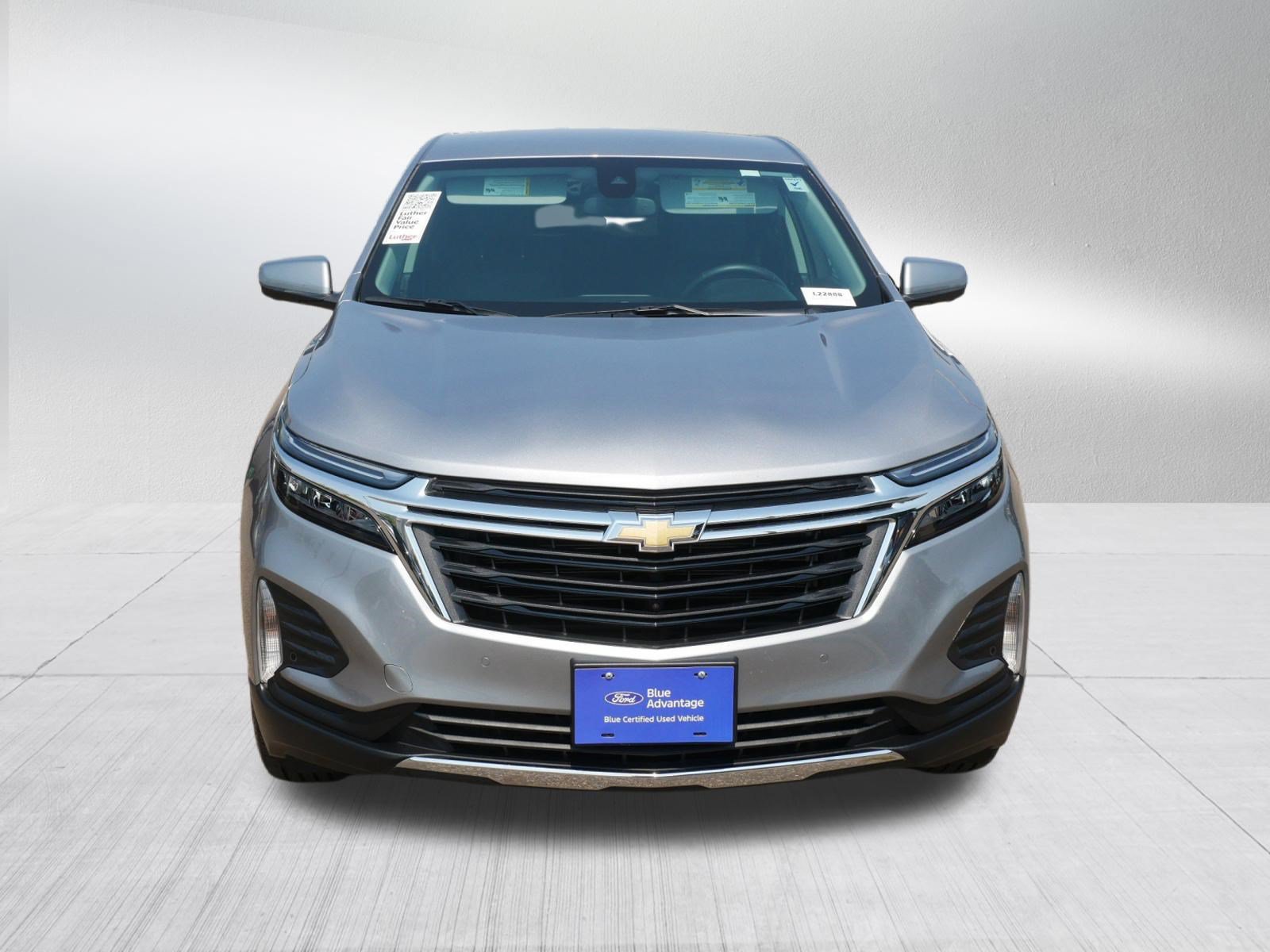 Used 2024 Chevrolet Equinox LT AWD/4WD image 2