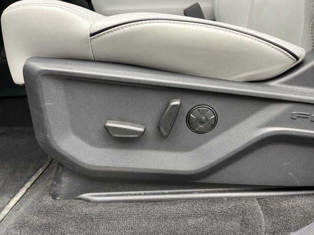 Certified 2025 Ford Expedition Platinum w/ Platinum Ultimate Package AWD/4WD image 13