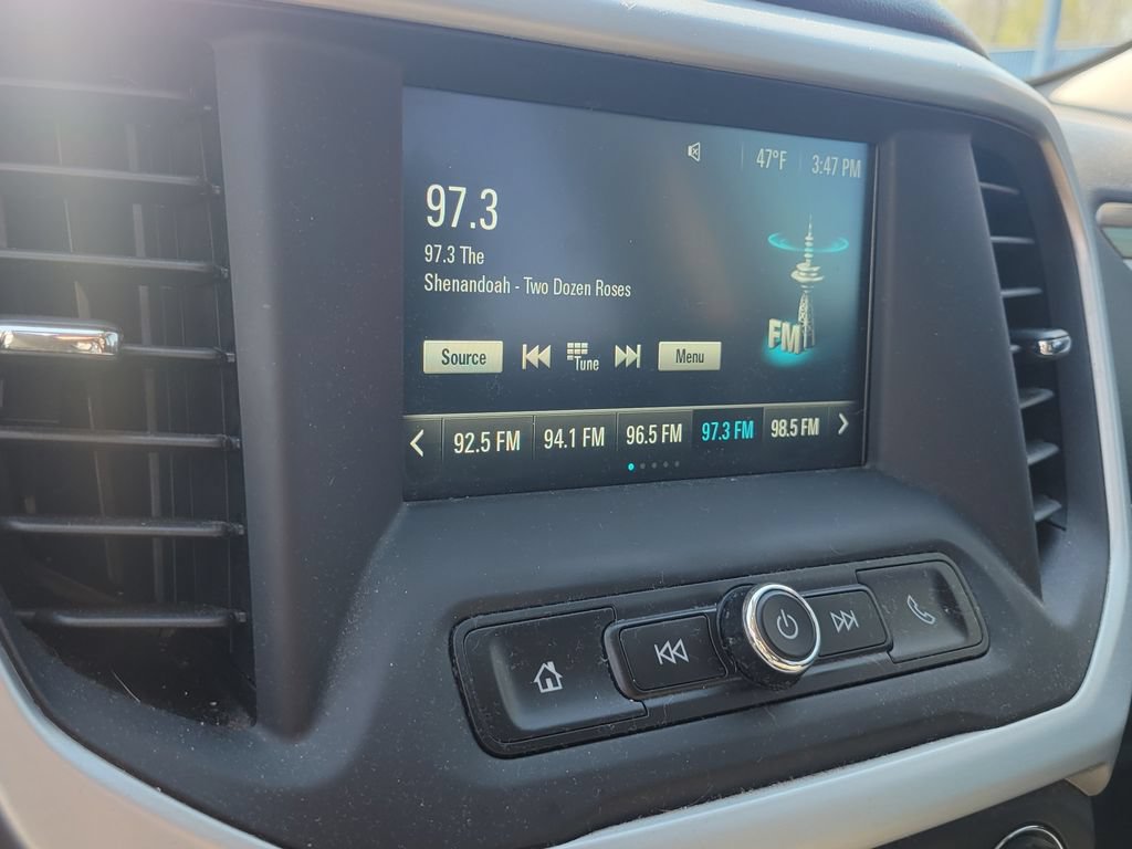Used 2019 GMC Acadia SLE FWD image 27
