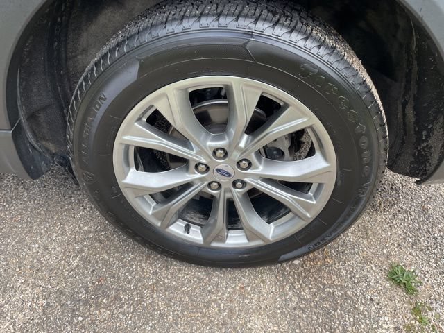 Certified 2024 Ford Explorer XLT w/ Equipment Group 202A AWD/4WD image 32