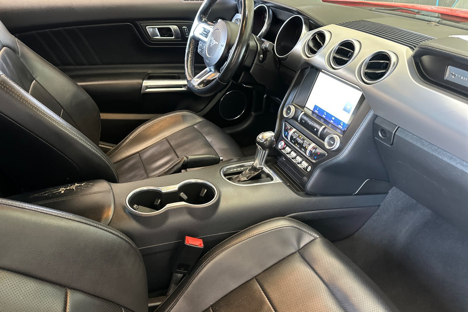 Certified 2021 Ford Mustang Premium RWD image 15