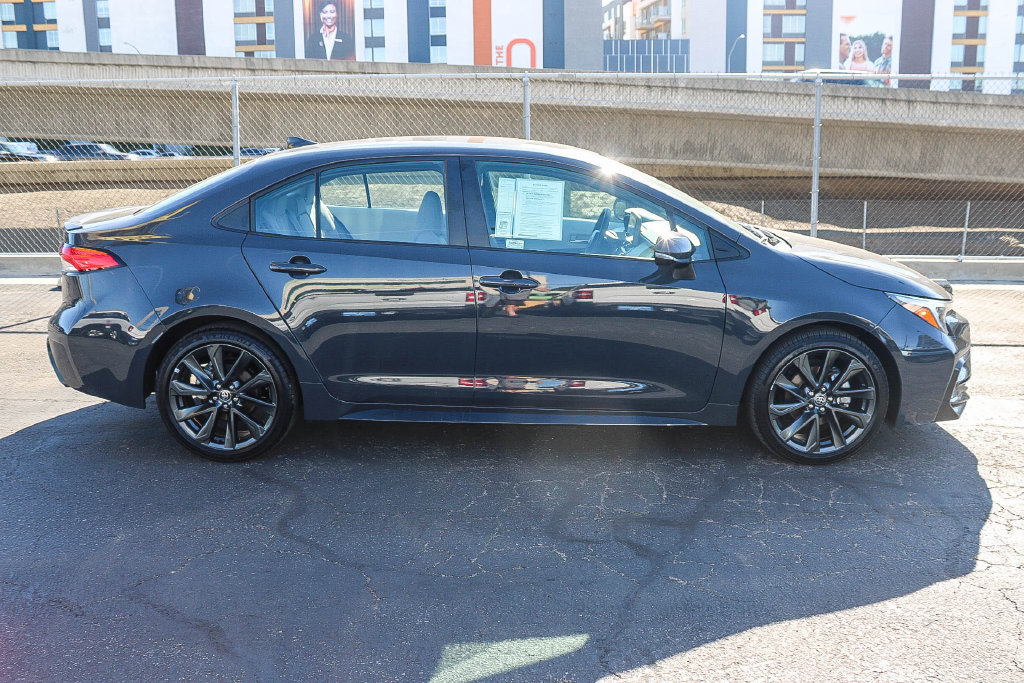 Used 2025 Toyota Corolla SE FWD image 38
