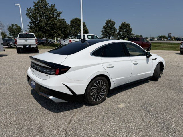 Used 2024 Hyundai Sonata Limited FWD image 9