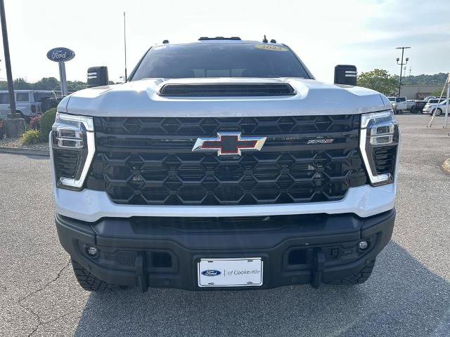 Used 2025 Chevrolet Silverado 2500 ZR2 w/ ZR2 Bison Edition AWD/4WD image 9