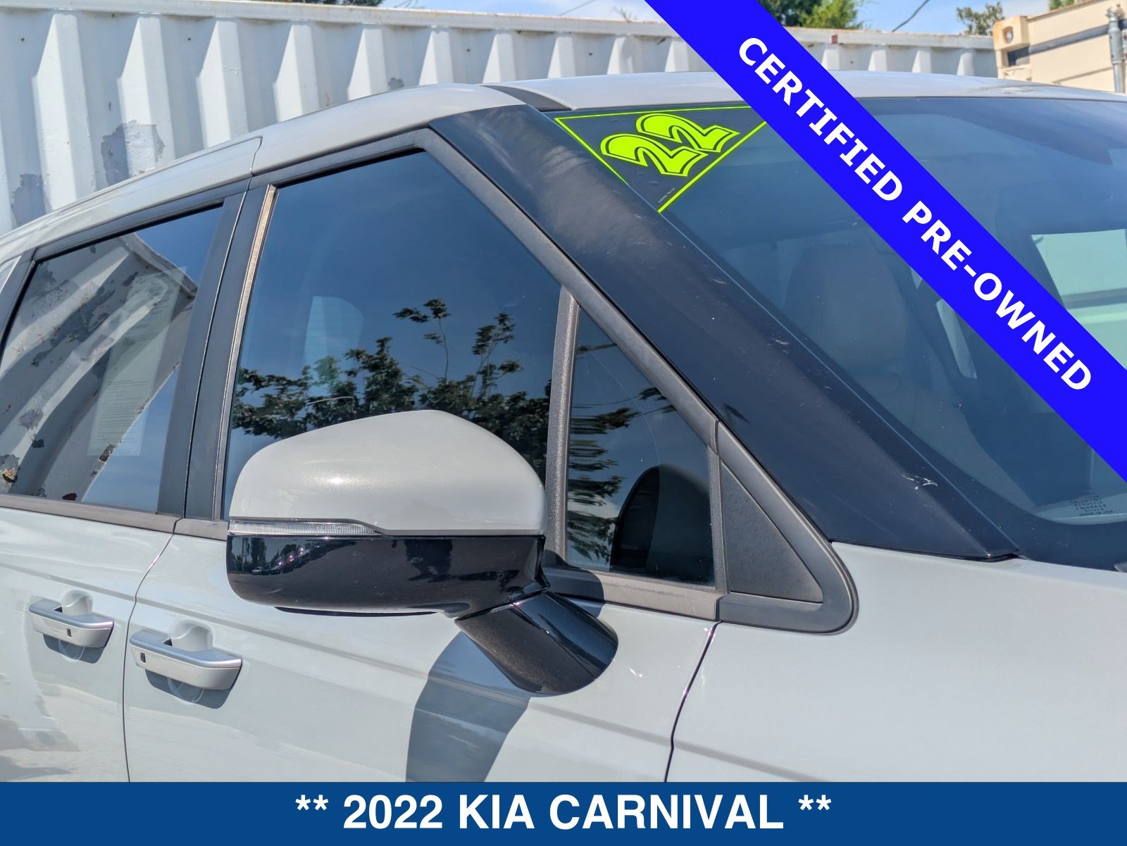Used 2022 Kia Carnival EX FWD image 11