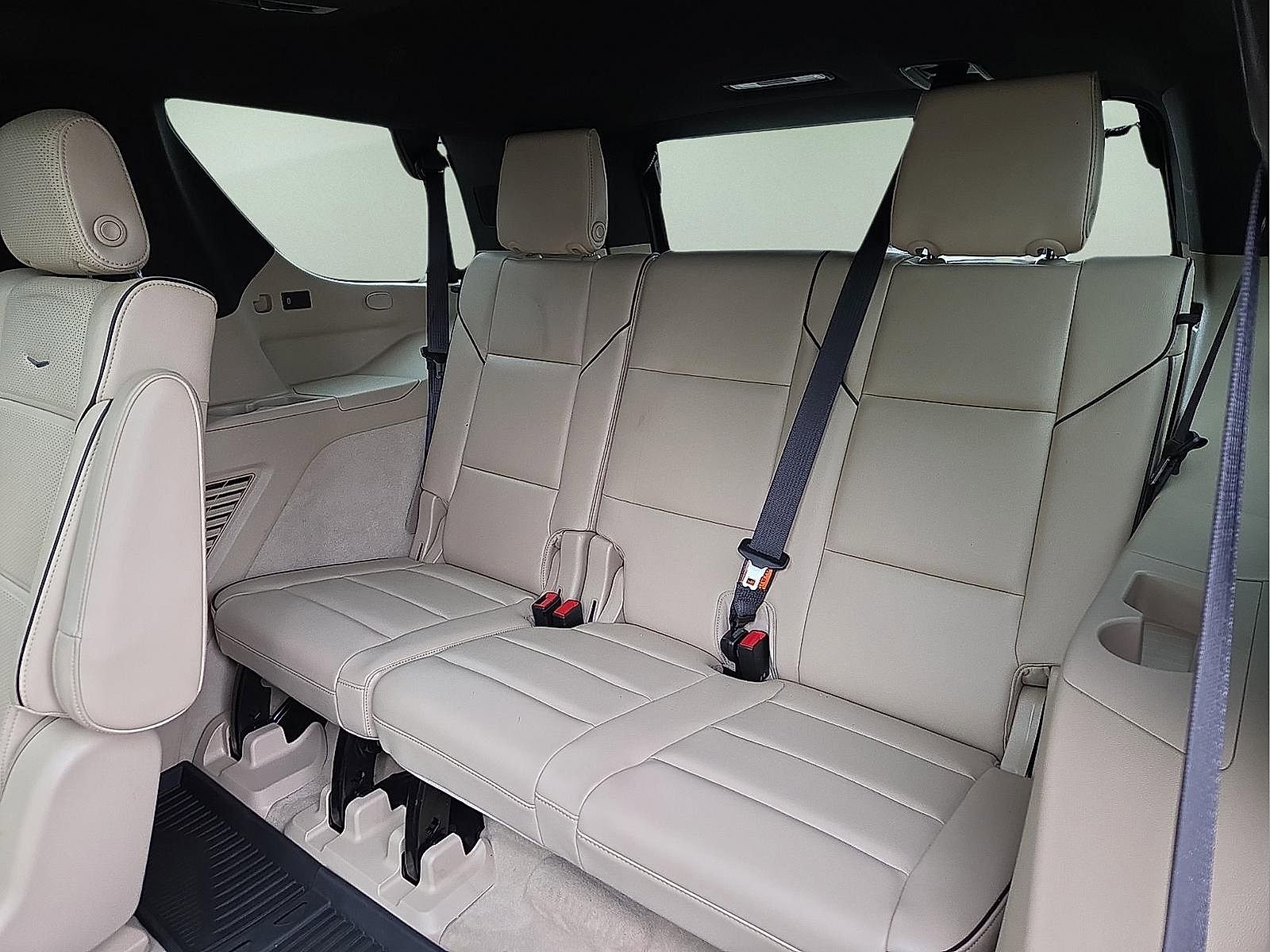 Used 2021 Cadillac Escalade Premium Luxury w/ Driver Assist Tech Package AWD/4WD image 10