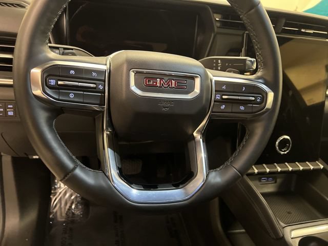 Used 2025 GMC Terrain Elevation w/ Elevation Premium Package AWD/4WD image 9