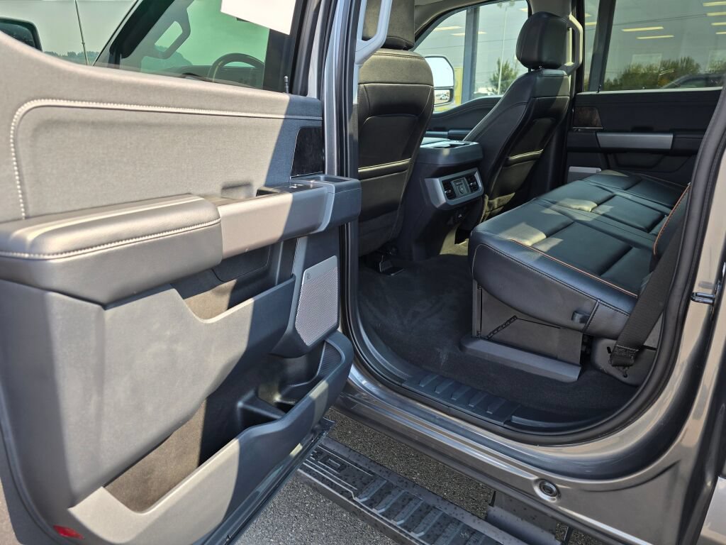 Certified 2025 Ford F350 Lariat w/ Lariat Ultimate Package AWD/4WD image 11