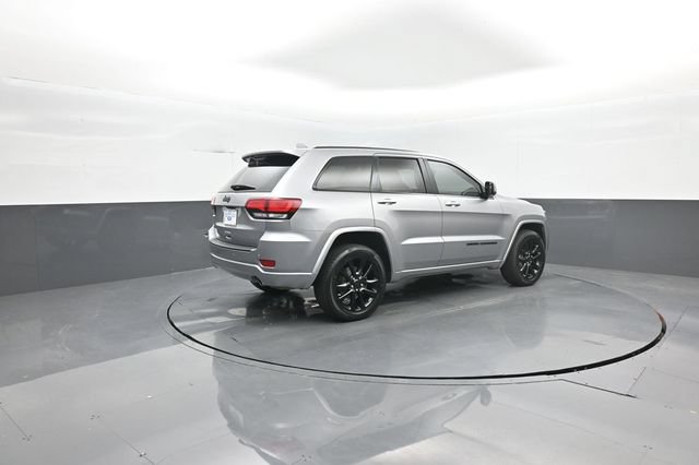 Used 2020 Jeep Grand Cherokee Altitude AWD/4WD image 8