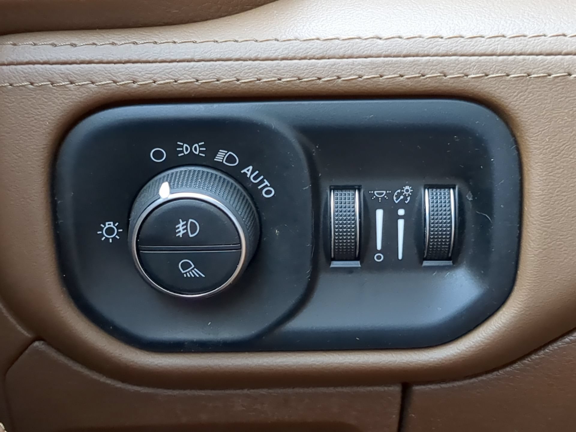 Used 2019 RAM 1500 Limited RWD image 64