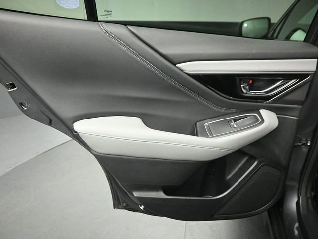 Used 2023 Subaru Outback Limited image 40