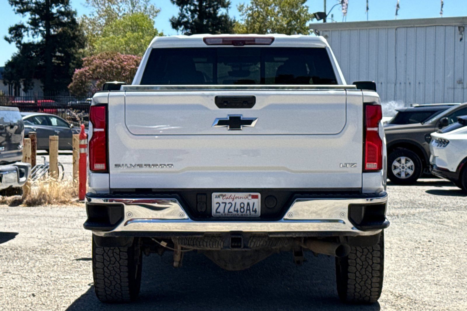 Used 2024 Chevrolet Silverado 2500 LTZ w/ LTZ Premium Package AWD/4WD image 5