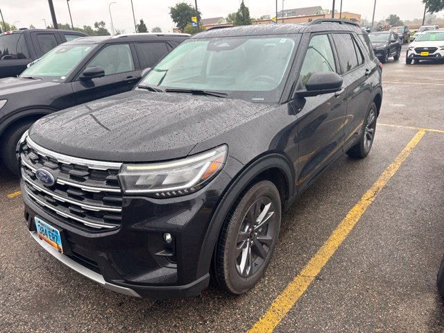 Certified 2026 Ford Explorer Active w/ Active Comfort Package AWD/4WD image 3