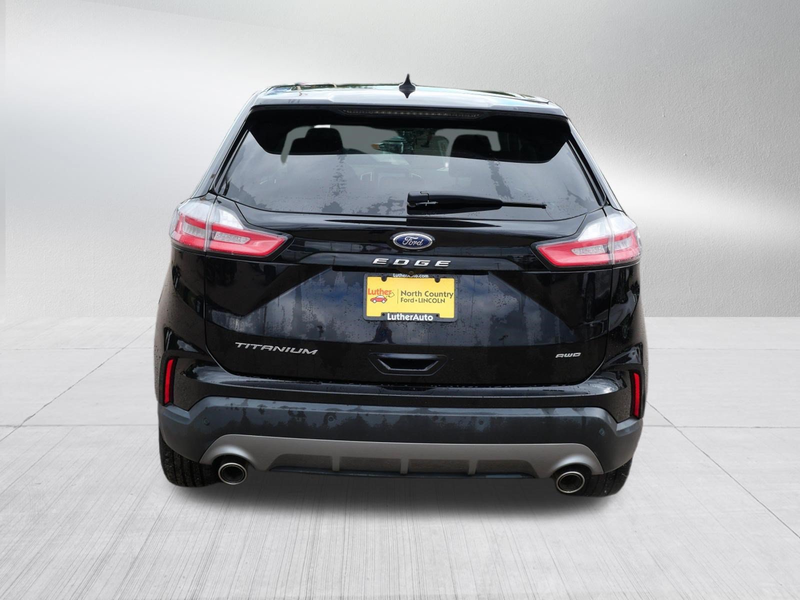 Certified 2024 Ford Edge Titanium AWD/4WD image 4