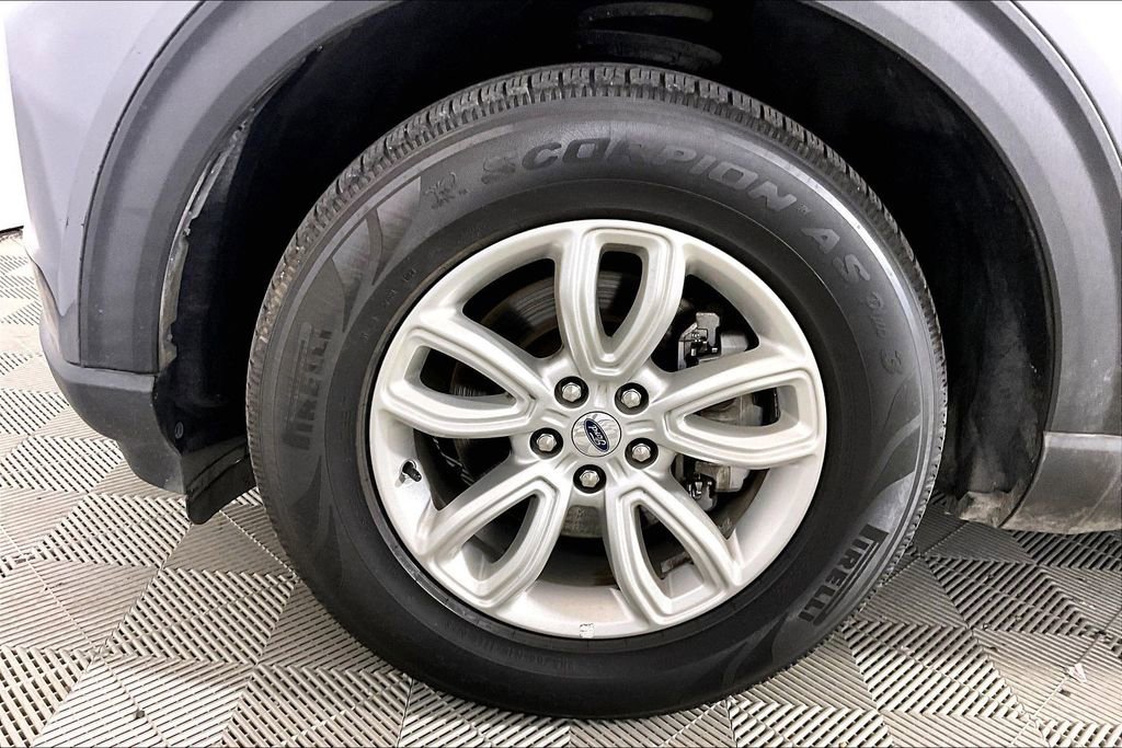 Certified 2021 Ford Explorer 2WD image 7